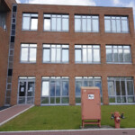 Zonwerende spiegelende folie